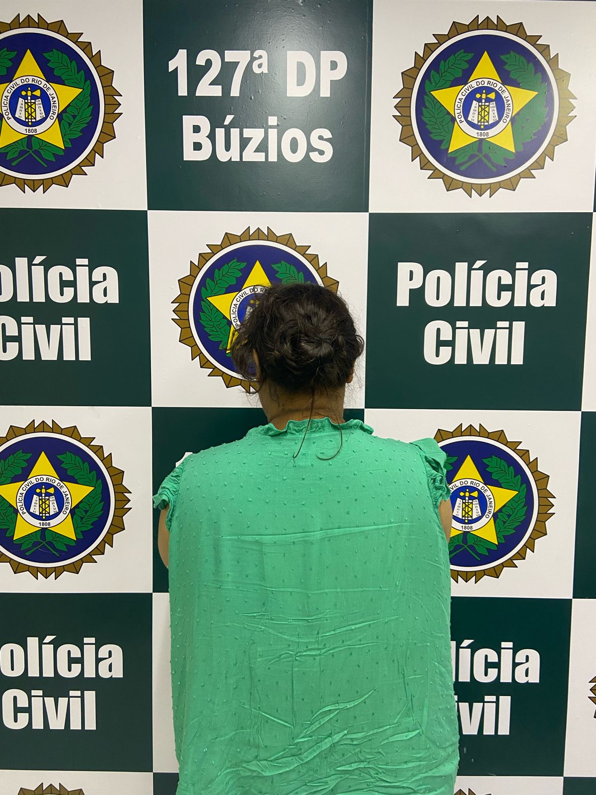 Operação Da Polícia Civil Da 127ª DP De Armação Dos Búzios Prende ...